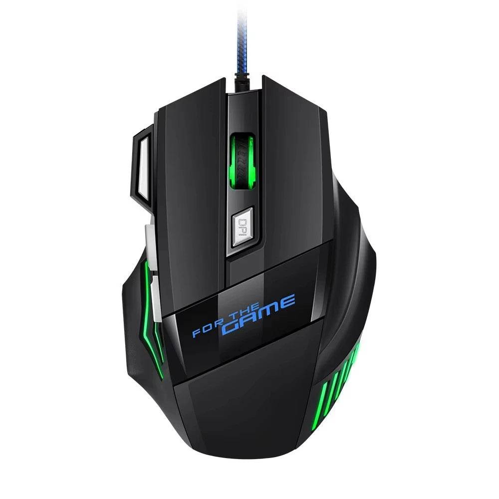 Tastiera e mouse gaming retroilluminati RGB con design ergonomico